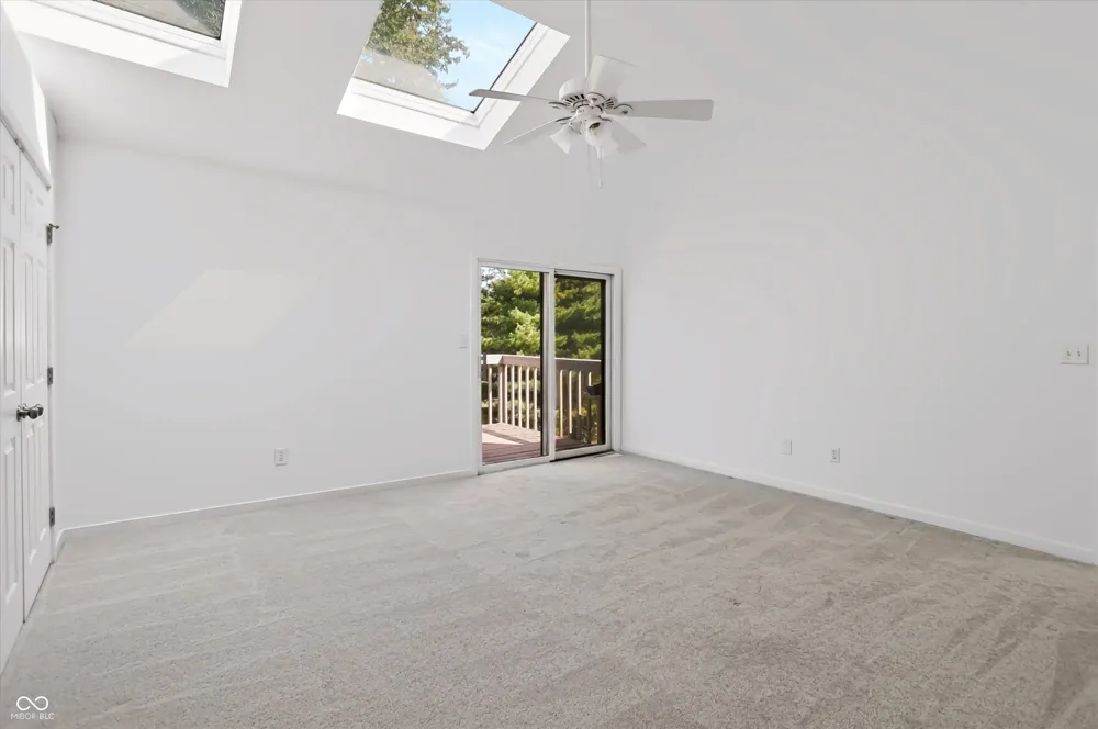 328 Sandbrook Drive Noblesville, IN 46062