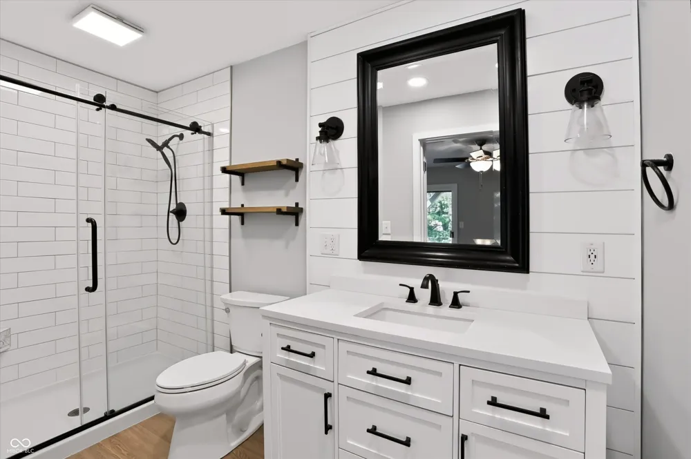 328 Sandbrook Drive Noblesville, IN 46062
