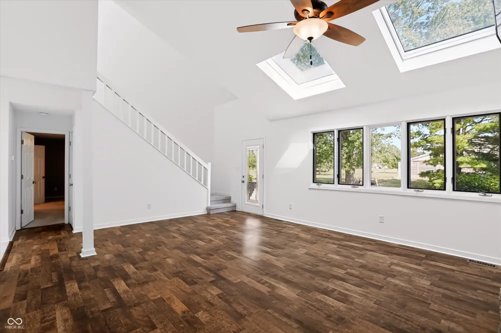 328 Sandbrook Drive Noblesville, IN 46062