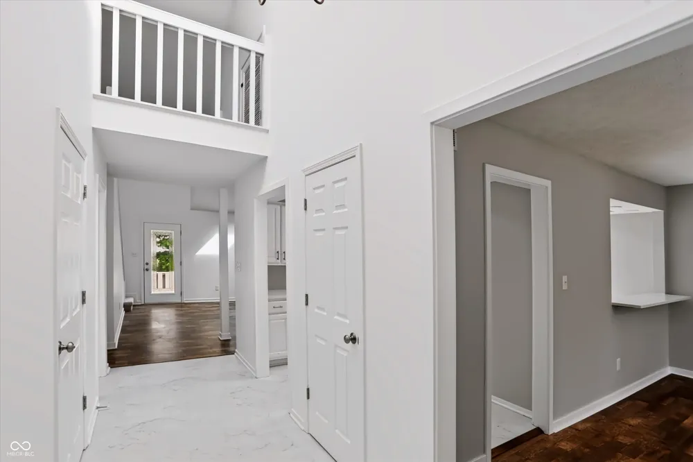 328 Sandbrook Drive Noblesville, IN 46062