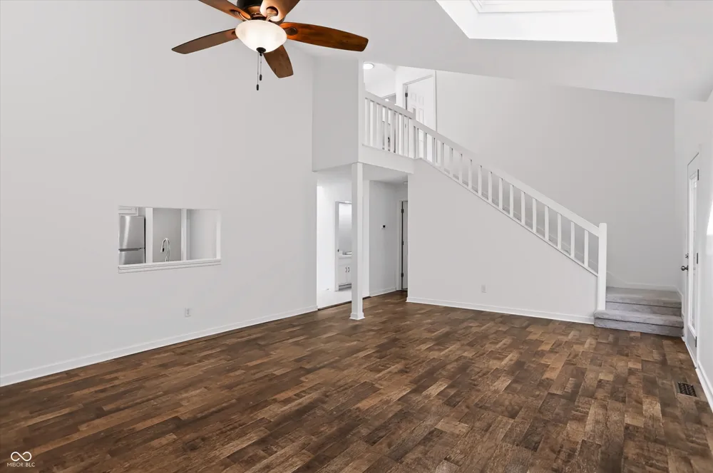 328 Sandbrook Drive Noblesville, IN 46062