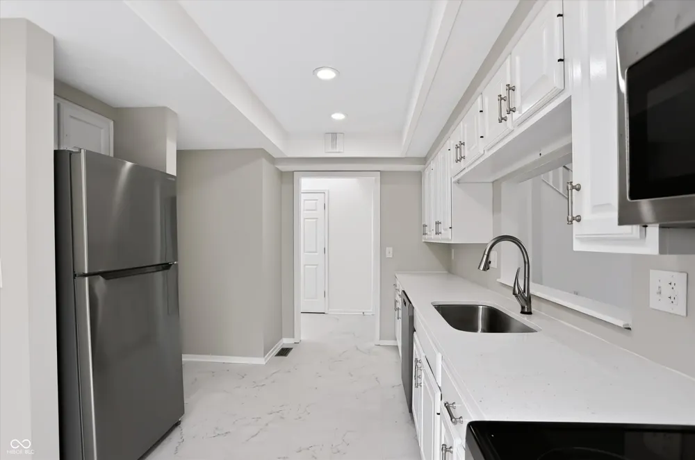 328 Sandbrook Drive Noblesville, IN 46062