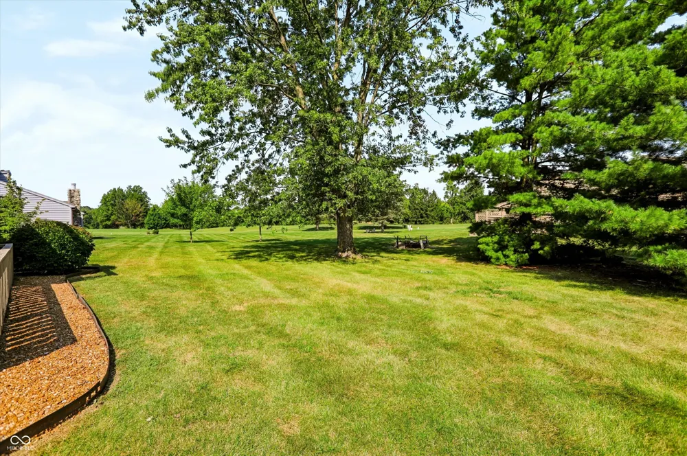 328 Sandbrook Drive Noblesville, IN 46062