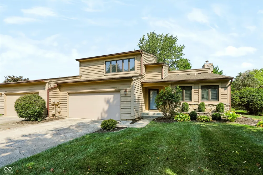 328 Sandbrook Drive Noblesville, IN 46062