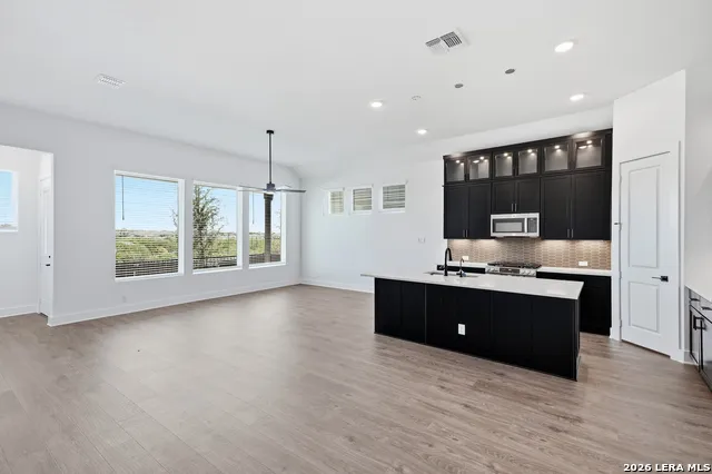 2160 Briggs Summit San Antonio, TX 78245
