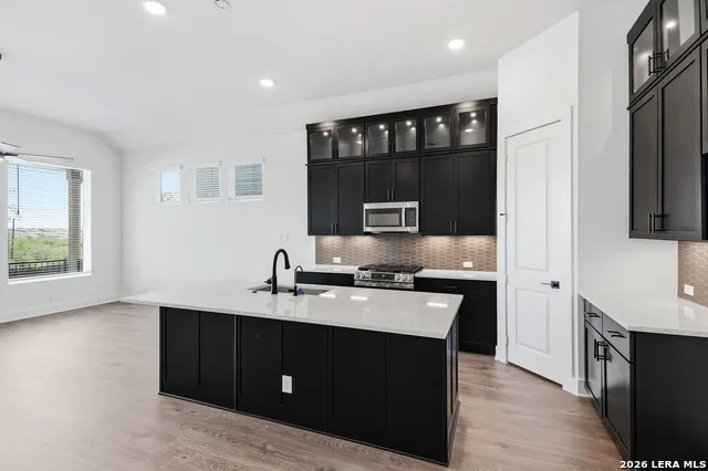 2160 Briggs Summit San Antonio, TX 78245