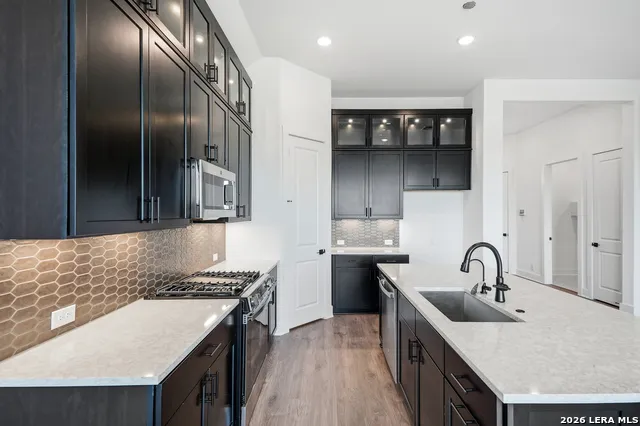 2160 Briggs Summit San Antonio, TX 78245