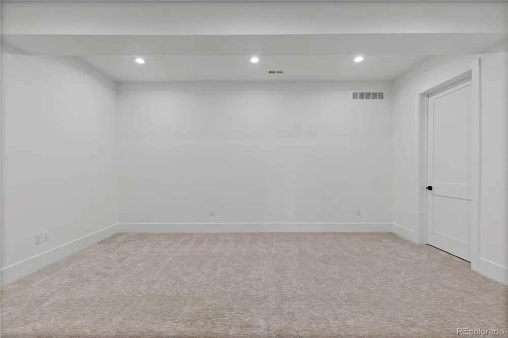 8103 Raphael Lane Littleton, CO 80125