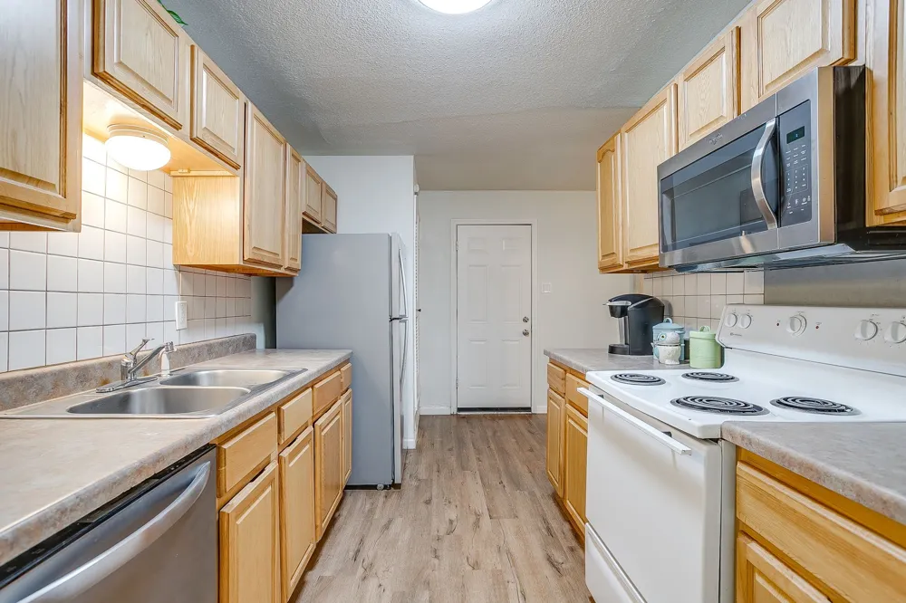 1116 Woodbrook Street Arlington, TX 76011