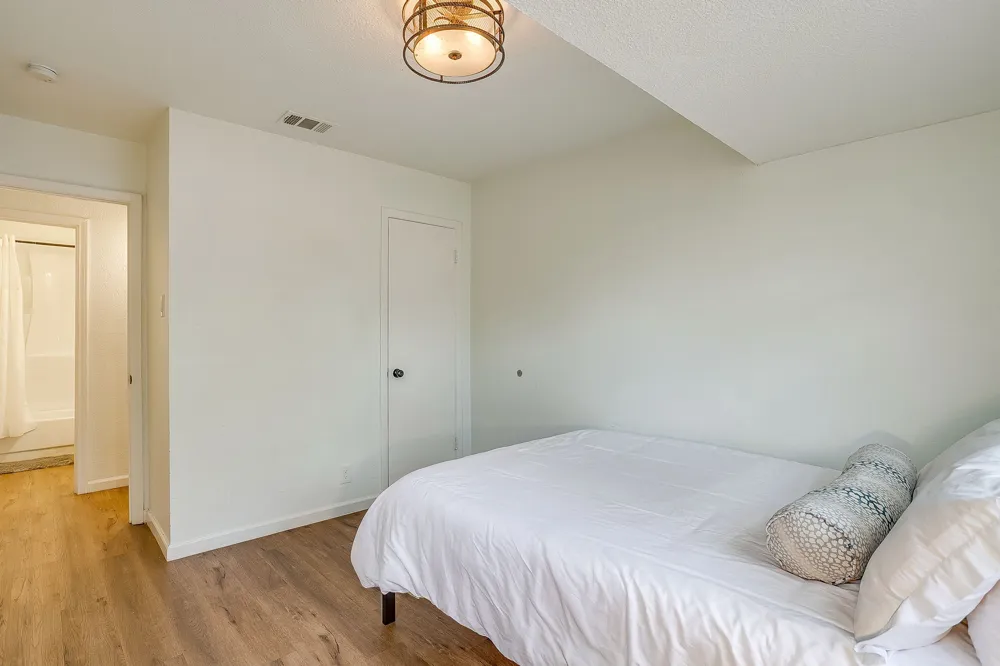 1116 Woodbrook Street Arlington, TX 76011