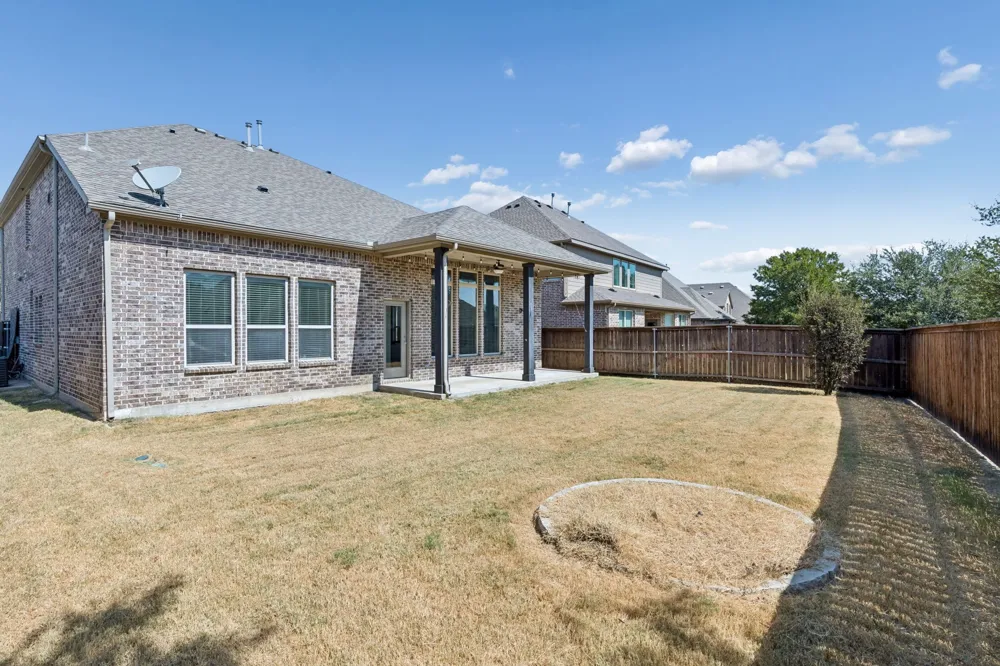 821 Llano Falls Drive McKinney, TX 75071