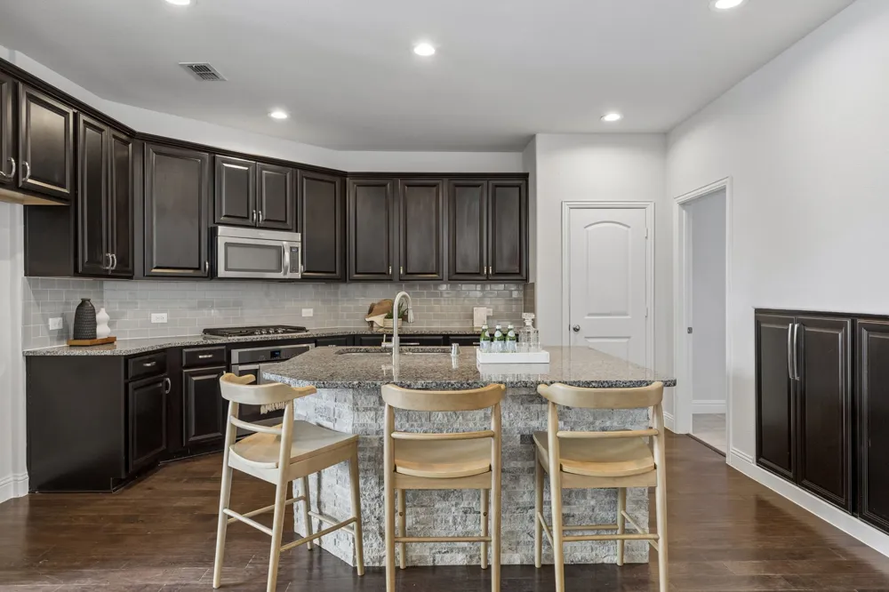 821 Llano Falls Drive McKinney, TX 75071