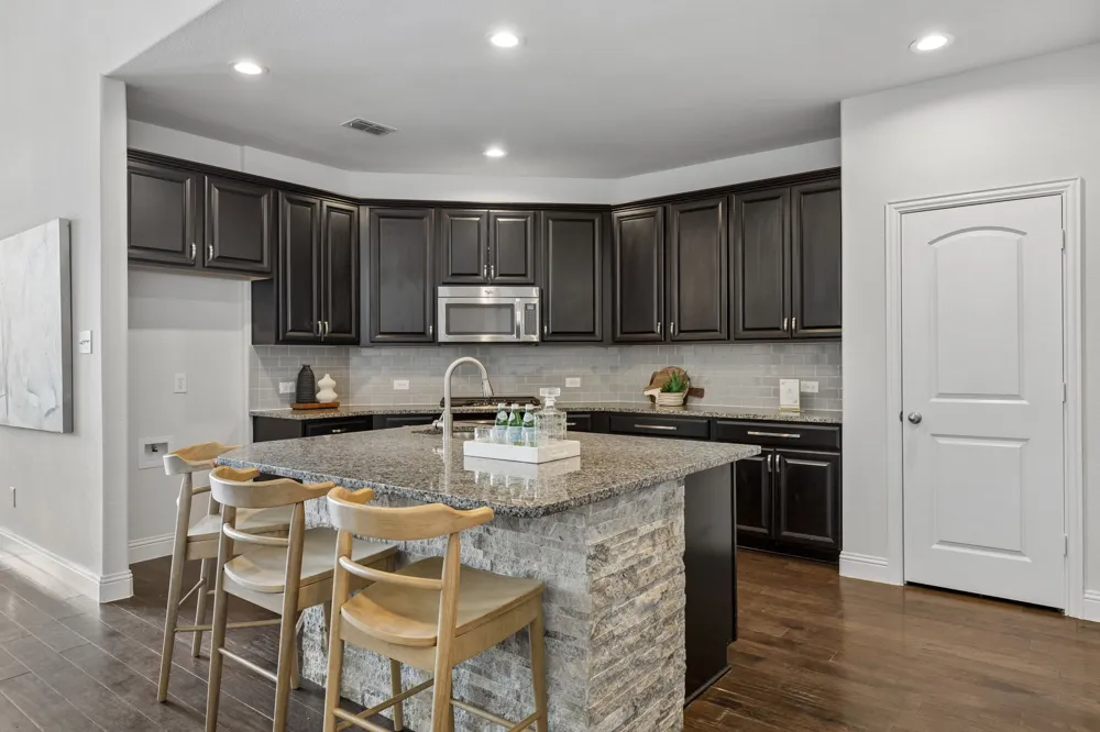 821 Llano Falls Drive McKinney, TX 75071