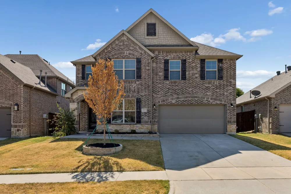 821 Llano Falls Drive McKinney, TX 75071