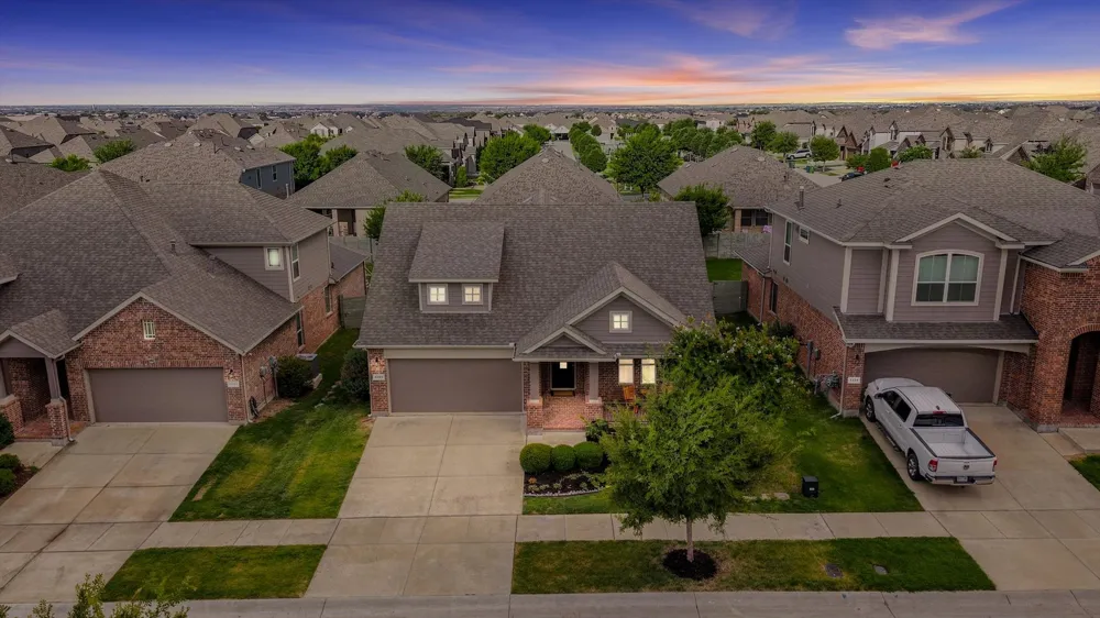 1325 Canary Lane Argyle, TX 76226