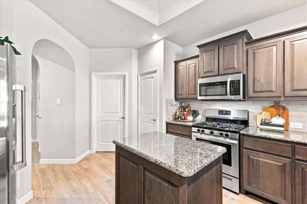 1325 Canary Lane Argyle, TX 76226