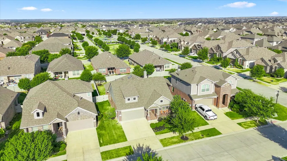 1325 Canary Lane Argyle, TX 76226