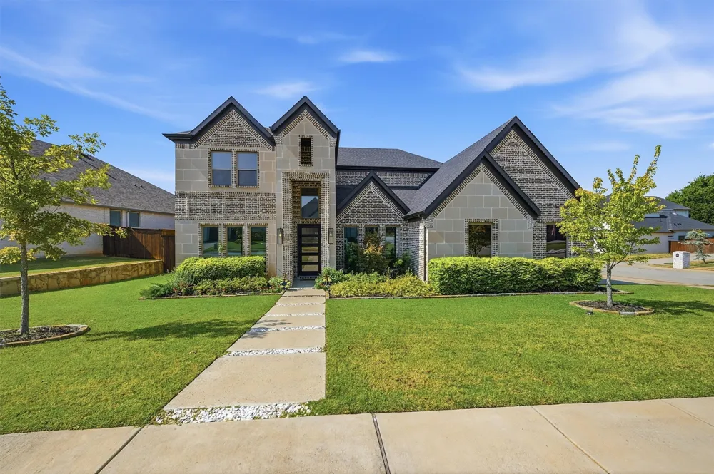 3701 Bridlewood Trail Denison, TX 75020