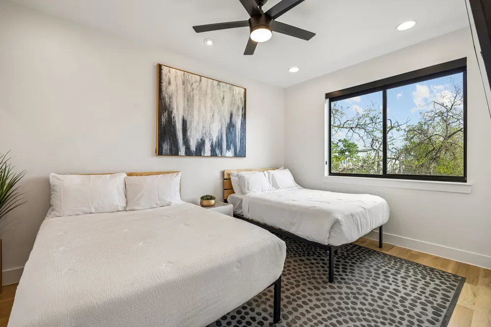 4820 Dinsmore Court Dallas, TX 75204