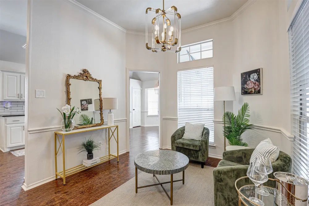 7104 Cook Circle North Richland Hills, TX 76182