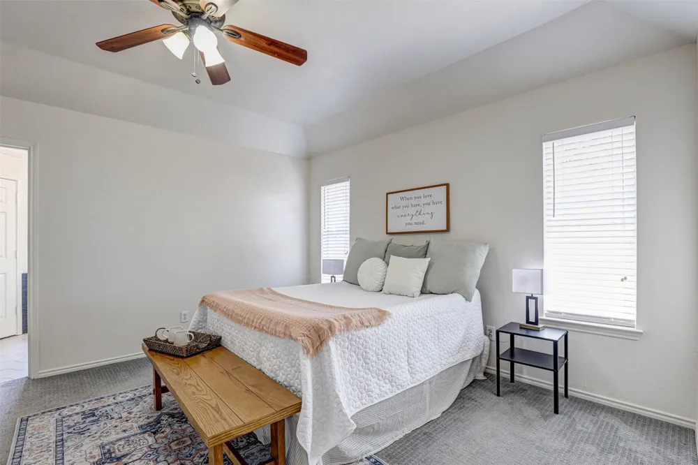 7104 Cook Circle North Richland Hills, TX 76182