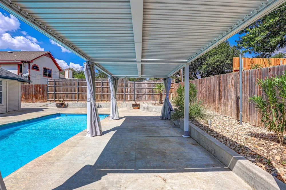 7104 Cook Circle North Richland Hills, TX 76182