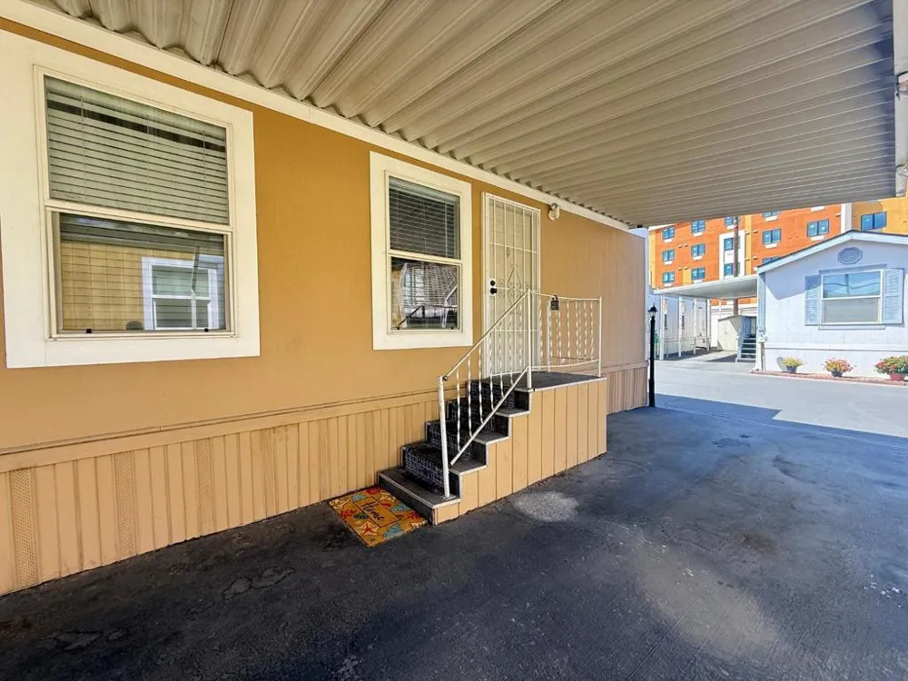 4320 Monterey Road #16 San Jose, CA 95111