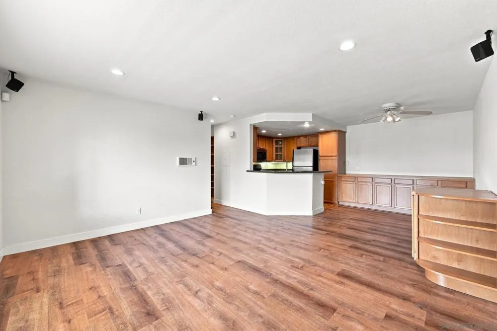 12655 Camino Mira Del Mar #232 San Diego, CA 92130