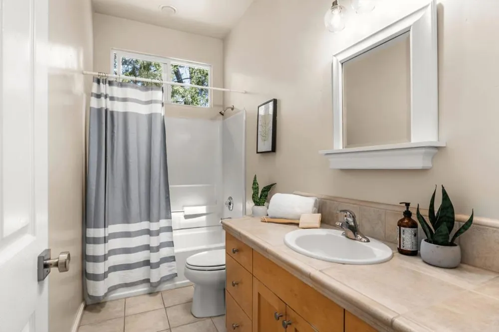 304 Nelson Road Scotts Valley, CA 95066