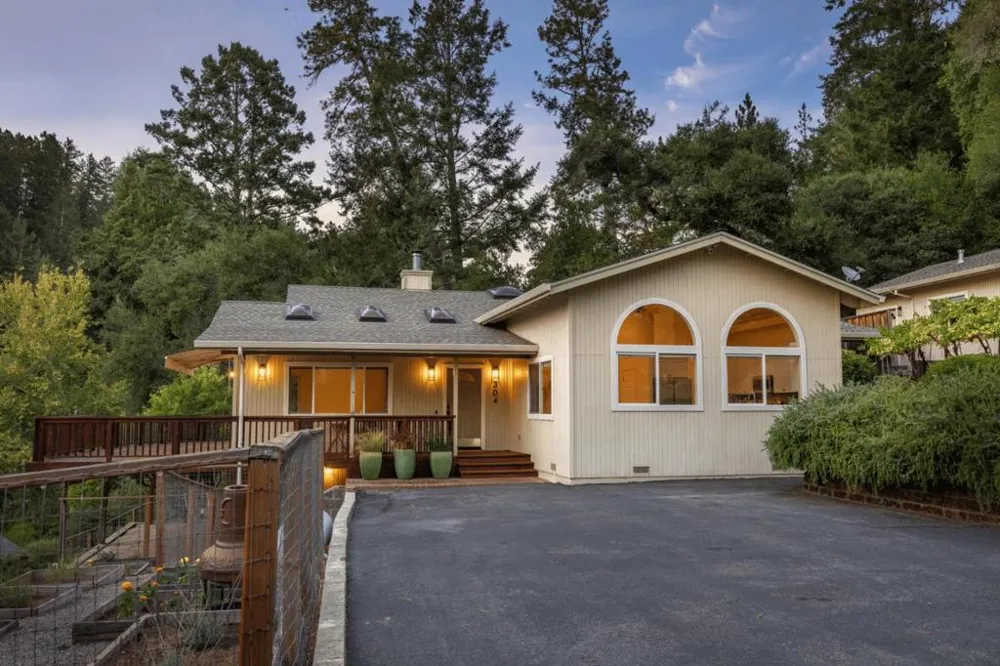 304 Nelson Road Scotts Valley, CA 95066