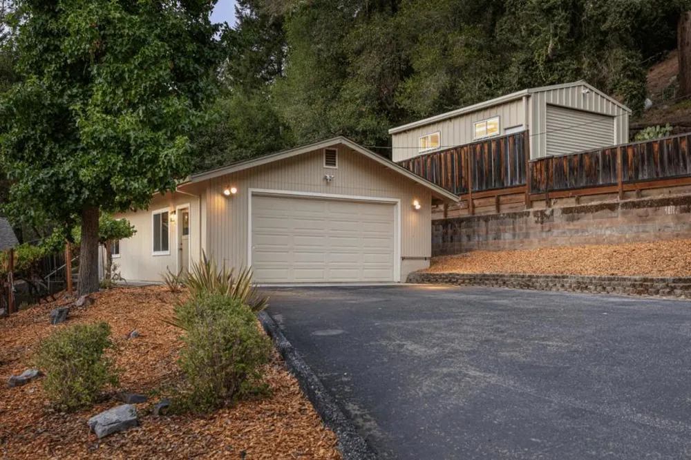 304 Nelson Road Scotts Valley, CA 95066