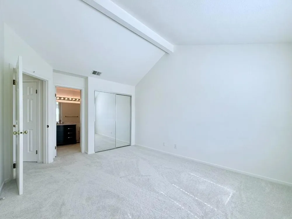106 Sunnyhills Court Milpitas, CA 95035