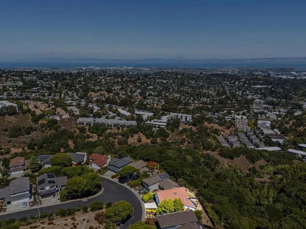 2728 Wakefield Drive Belmont, CA 94002