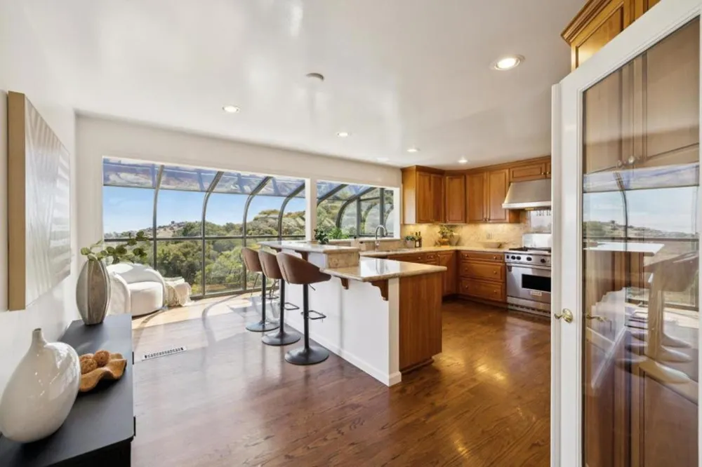 2728 Wakefield Drive Belmont, CA 94002
