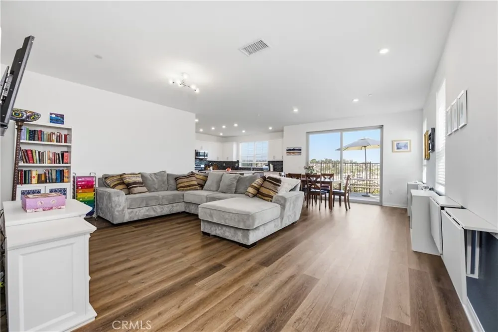 1724 Valley Oak Oceanside, CA 92056