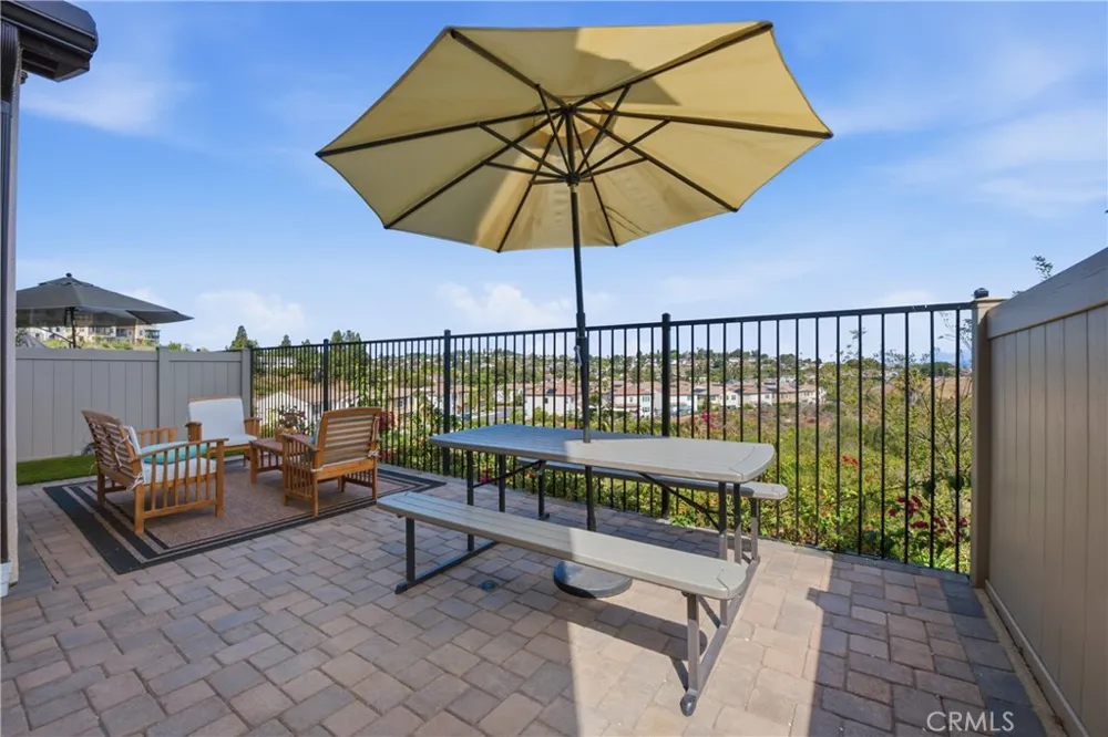 1724 Valley Oak Oceanside, CA 92056