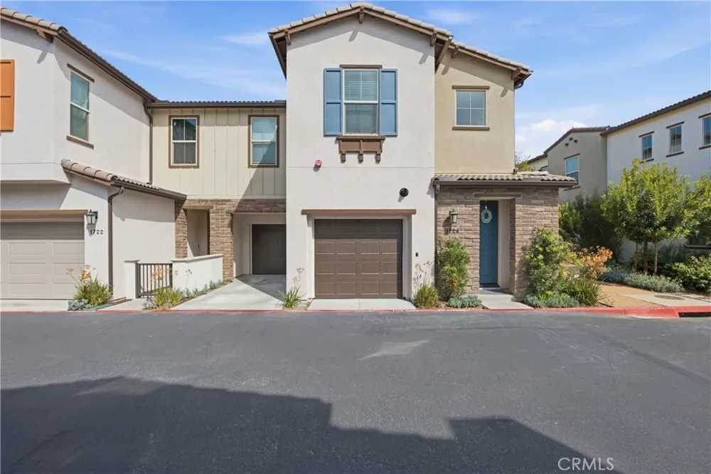 1724 Valley Oak Oceanside, CA 92056