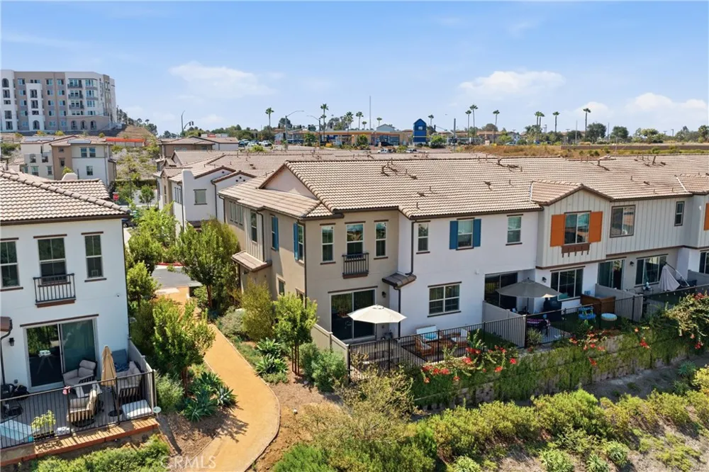 1724 Valley Oak Oceanside, CA 92056