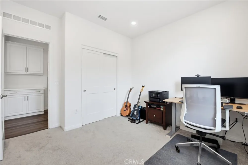 1724 Valley Oak Oceanside, CA 92056
