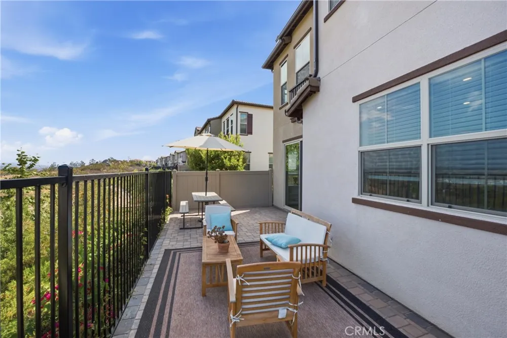 1724 Valley Oak Oceanside, CA 92056
