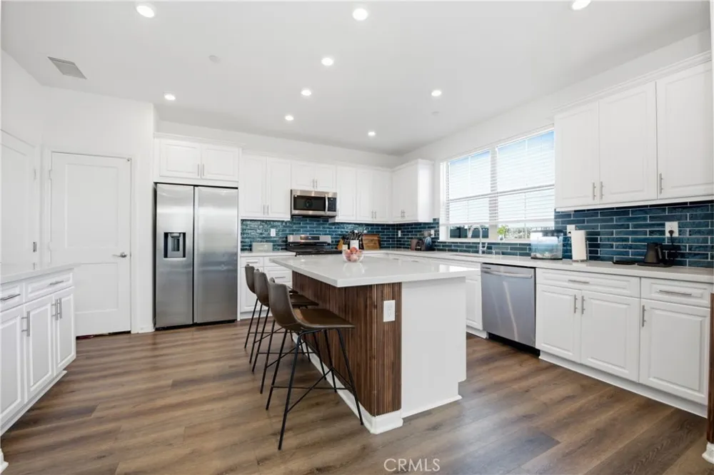 1724 Valley Oak Oceanside, CA 92056