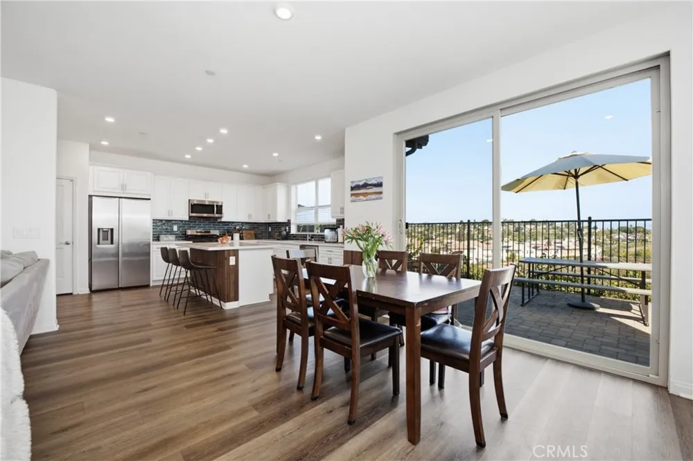 1724 Valley Oak Oceanside, CA 92056