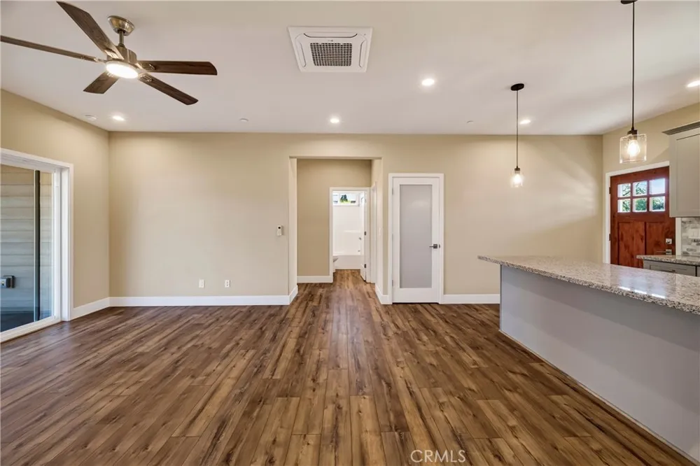 1439 Powell Paradise, CA 95969