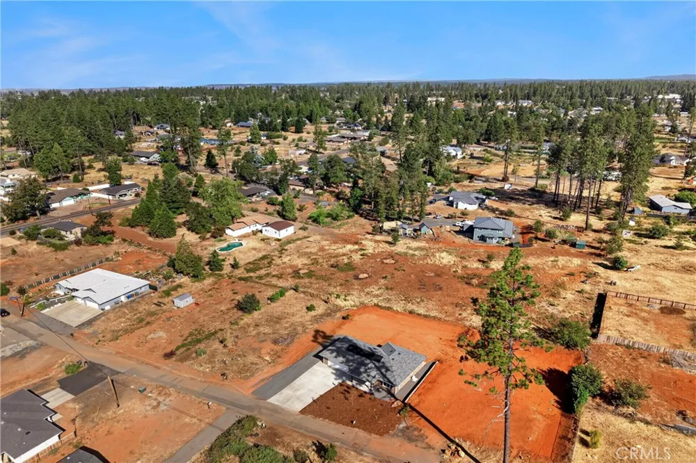 1439 Powell Paradise, CA 95969