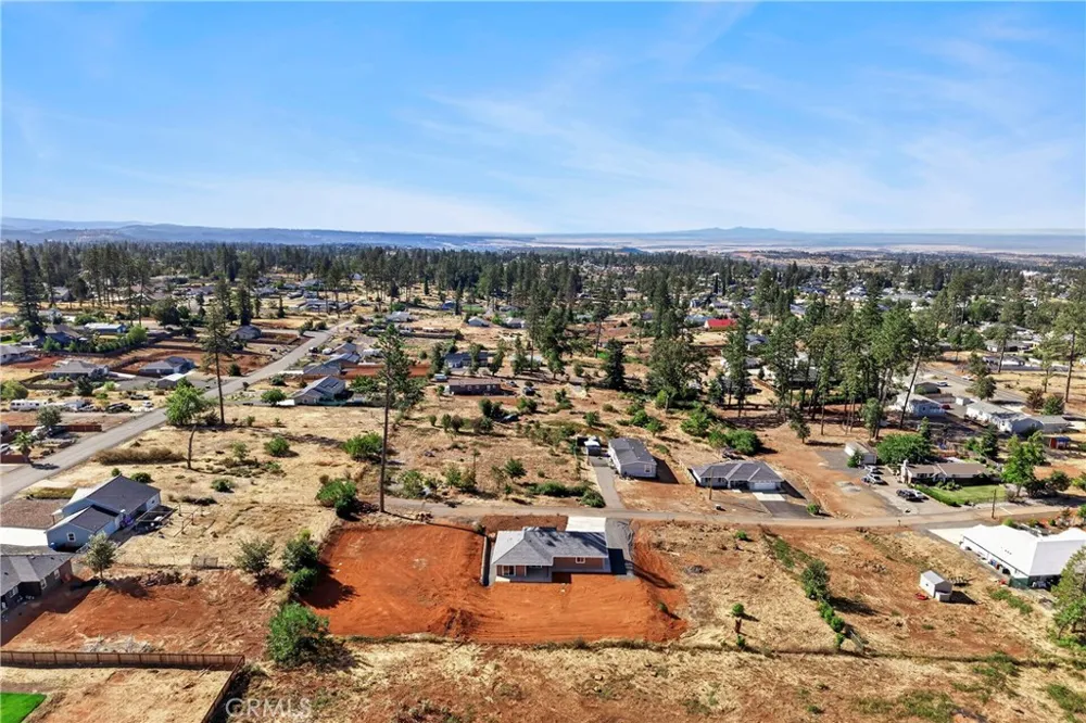 1439 Powell Paradise, CA 95969