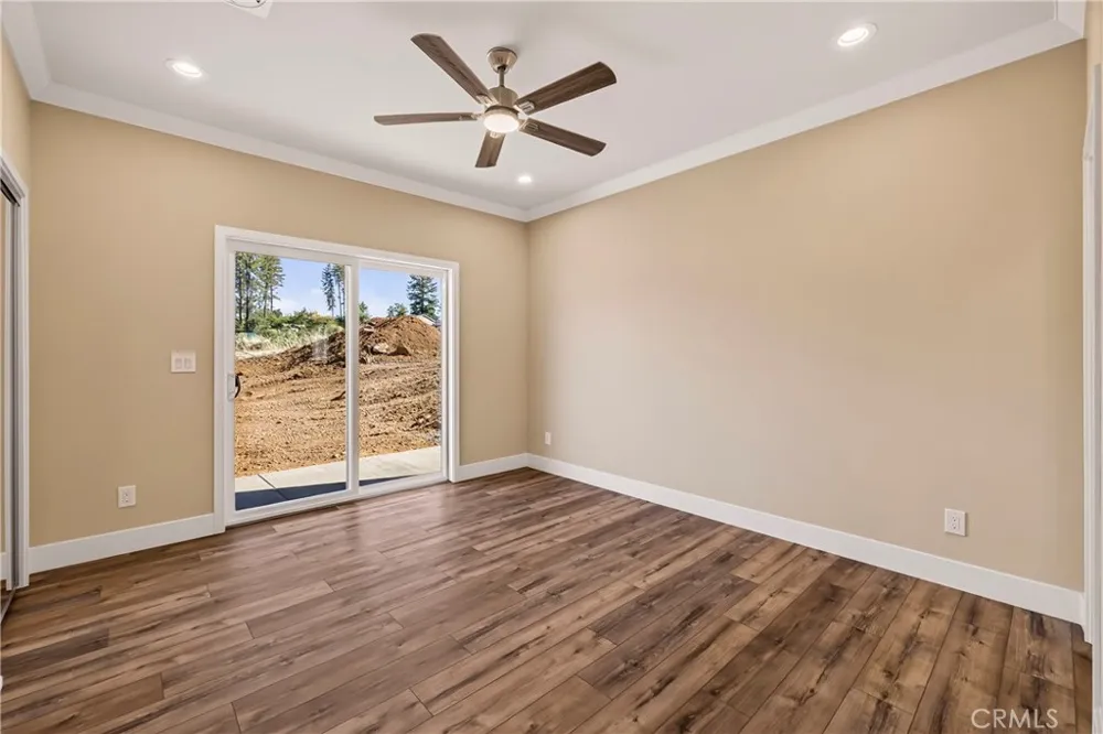 1439 Powell Paradise, CA 95969