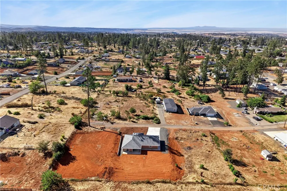 1439 Powell Paradise, CA 95969