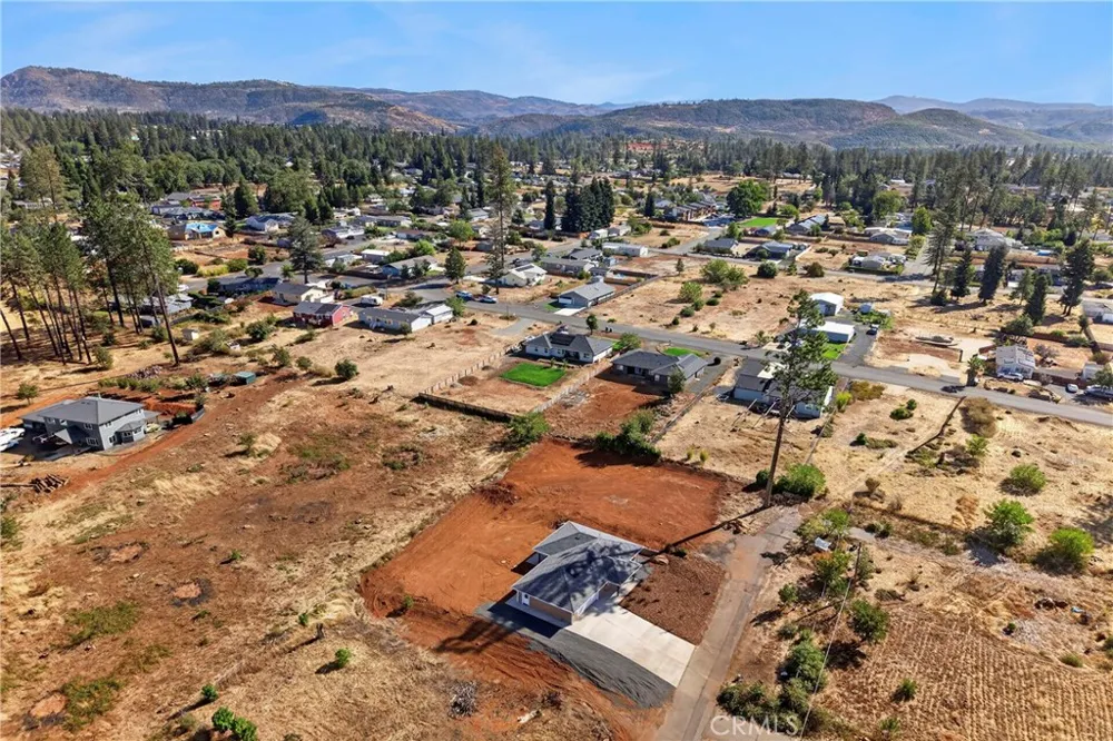 1439 Powell Paradise, CA 95969