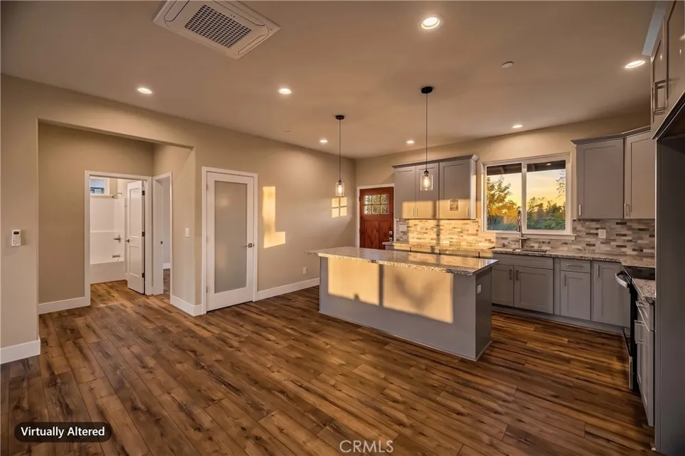 1439 Powell Paradise, CA 95969