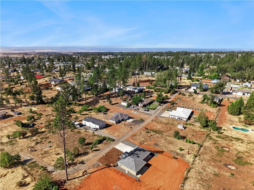 1439 Powell Paradise, CA 95969